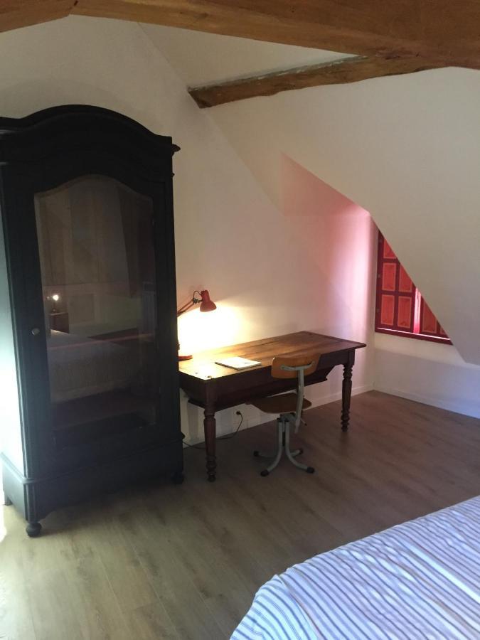 Le Vieux Saule Hotel Saints-en-Puisaye Buitenkant foto